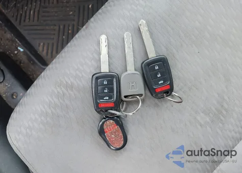 2015 Honda Civic Lx z USA, uszkodzony, nr VIN 19XFB2F51FE287304